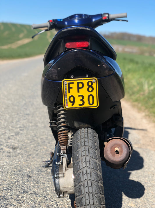 Nummerplade holder Jog R.