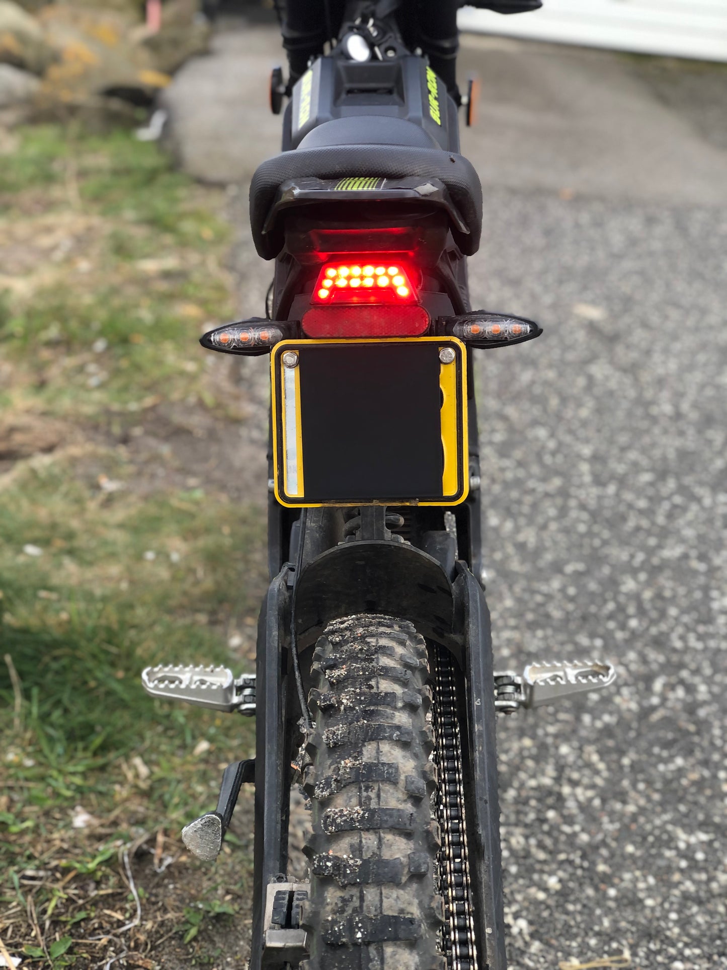nummerplade holder Sur-Ron