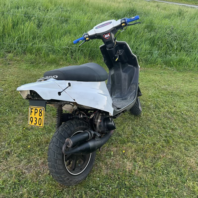 PGO flip nummerplade
